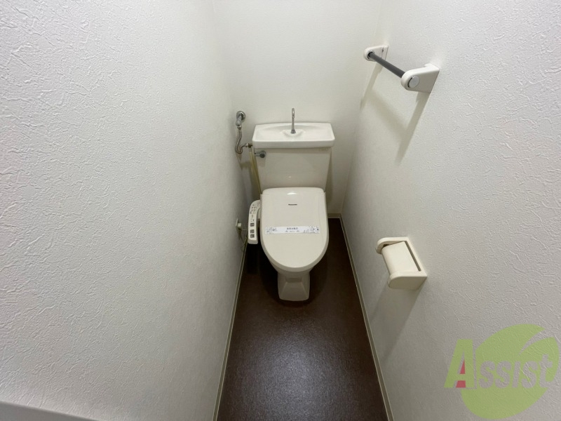 トイレ　トイレです。ウォシュレット付を探している方、おすすめです。