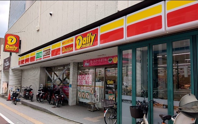 コンビニ　デイリーヤマザキ 森ノ宮駅前店（コンビニ）まで396m