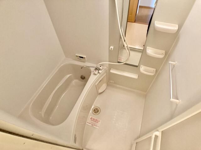 バス・シャワールーム　写真は別の部屋のものです。