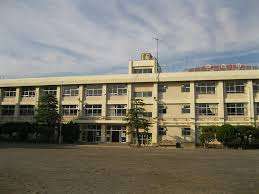 中学校　大田区立大森第十中学校（中学校）まで761m