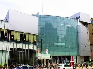 図書館　中央図書館（図書館）まで103m