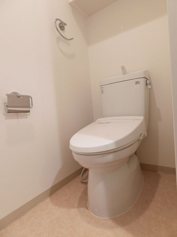 トイレ　コンパクトで使いやすいトイレです