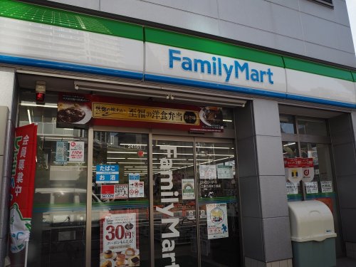 コンビニ　ファミリーマート 江東白河四丁目店（コンビニ）まで210m