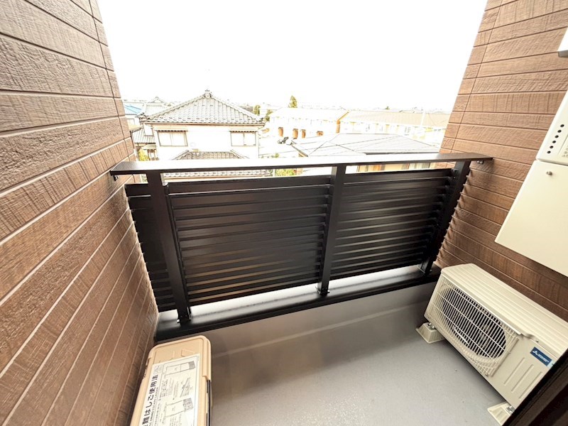 バルコニー　閑静な住宅地