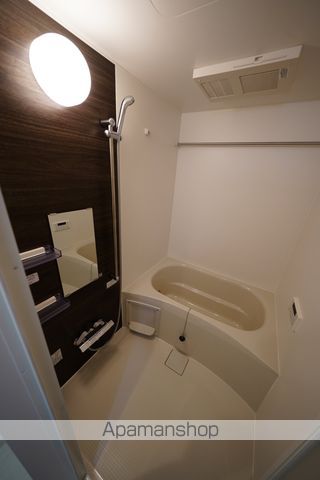 地下鉄御堂筋線 中津駅 徒歩4分 14階建 築1年の風呂写真