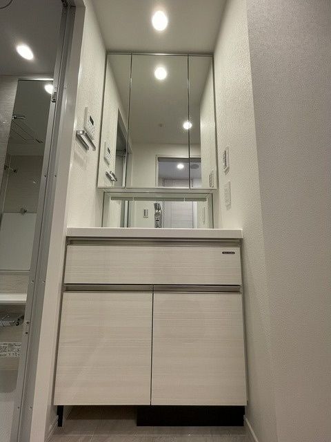都営大江戸線 新御徒町駅 徒歩5分 13階建 築6年の内装写真