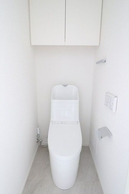 都営大江戸線 新御徒町駅 徒歩5分 13階建 築6年のトイレ写真