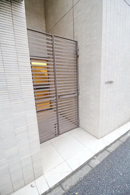 エントランス　☆正面玄関☆