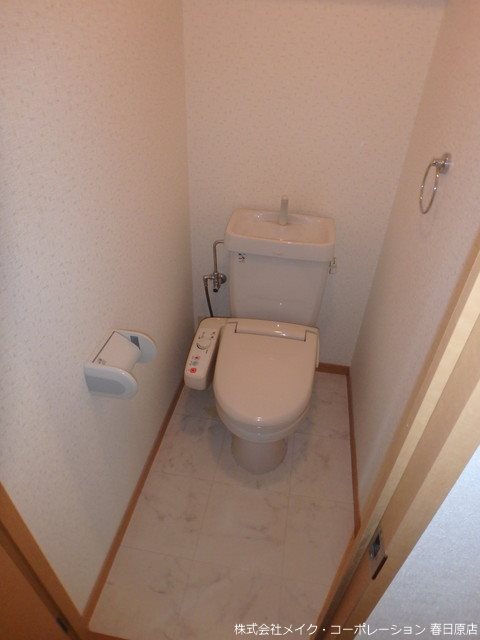 トイレ　写真は同型タイプ