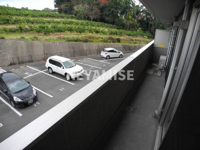 バルコニー　※室内画像は別号室のもの