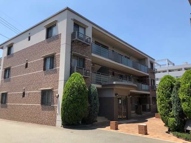 建物外観　現況優先