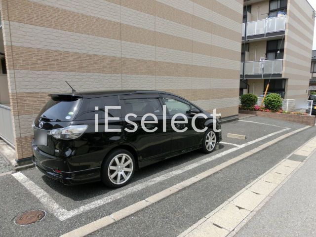 駐車場　敷地内の駐車場もあります。