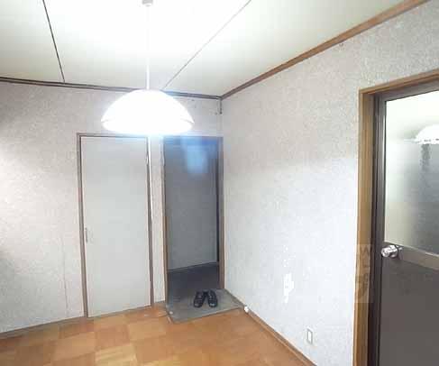 伊勢川ハイツの居間写真