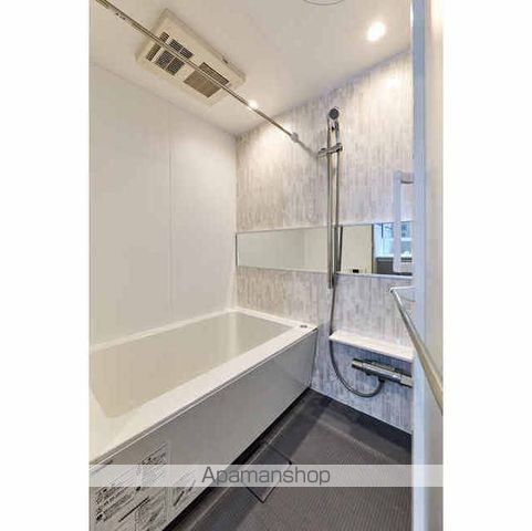 ＪＲ中央線 御茶ノ水駅 徒歩6分 15階建 築24年の風呂写真