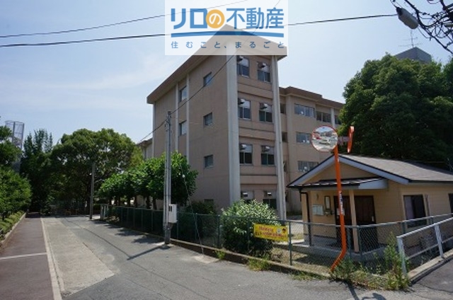 小学校　川西市立加茂小学校（小学校）まで960m