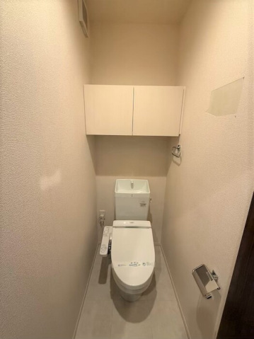 トイレ　写真は別のお部屋です。
