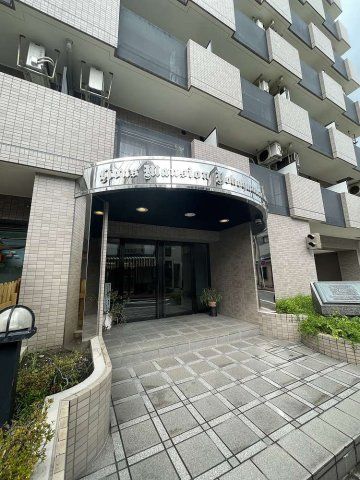 ライオンズマンション横浜反町の外観写真