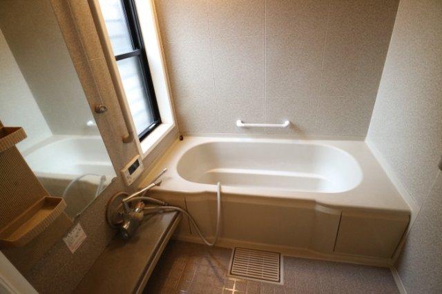上野戸建D-roomの風呂写真