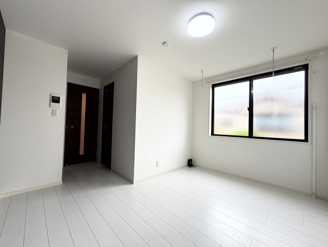 居室・リビング　お食事をしたり、くつろぐことのできるお部屋です！