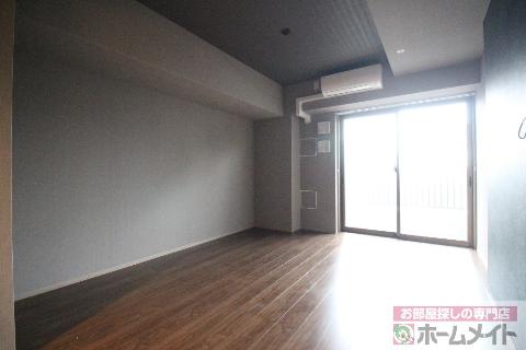 N Residence 新今宮の居間写真