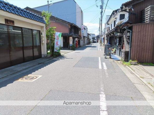 その他　前面道路２（その他）まで0m