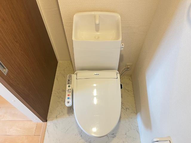 トイレ　トイレ