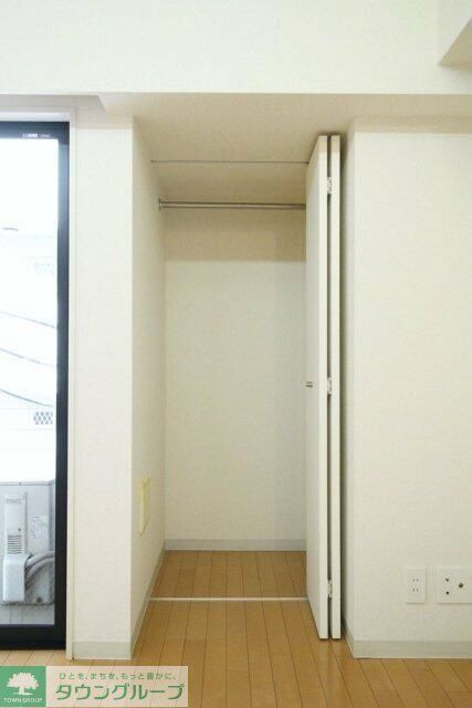都営大江戸線 西新宿五丁目駅 徒歩5分 11階建 築25年の内装写真