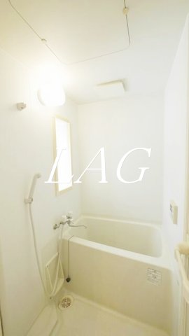 バス・シャワールーム　お風呂です。