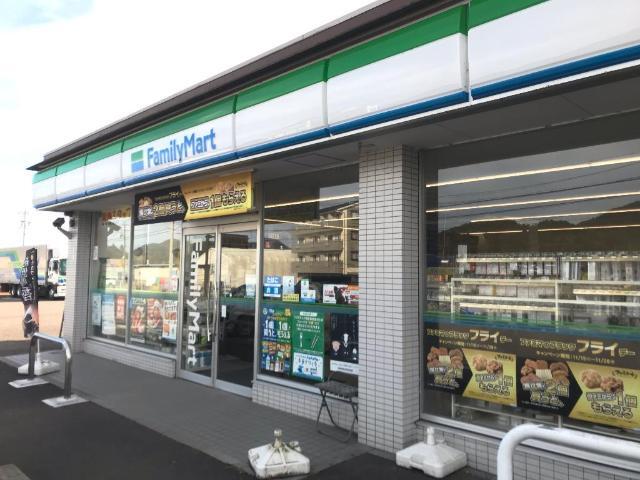 コンビニ　ファミリーマート美濃もみじが丘店（コンビニ）まで327m