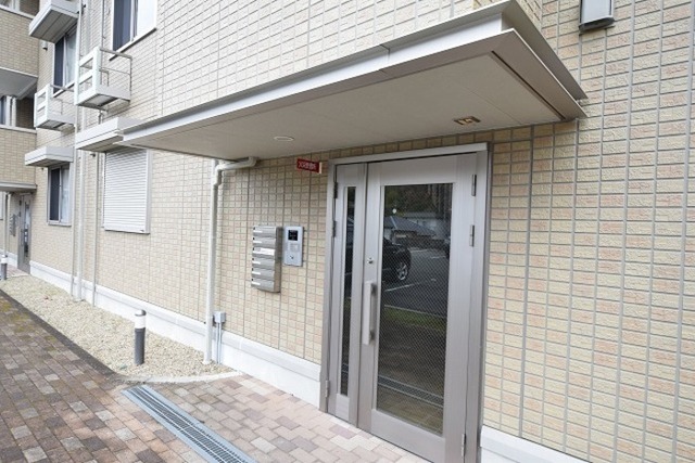 神戸電鉄粟生線 鈴蘭台西口駅 徒歩14分 3階建 築20年の外観写真