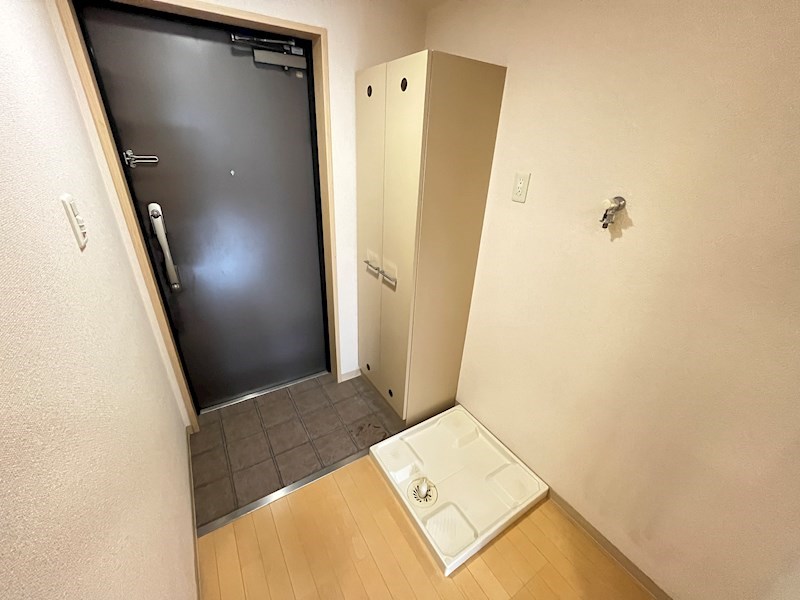 ダイドーメゾン阪神西宮駅前の玄関写真