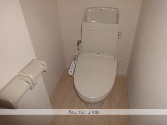 地下鉄鶴舞線 赤池駅 徒歩12分 3階建 築11年のトイレ写真