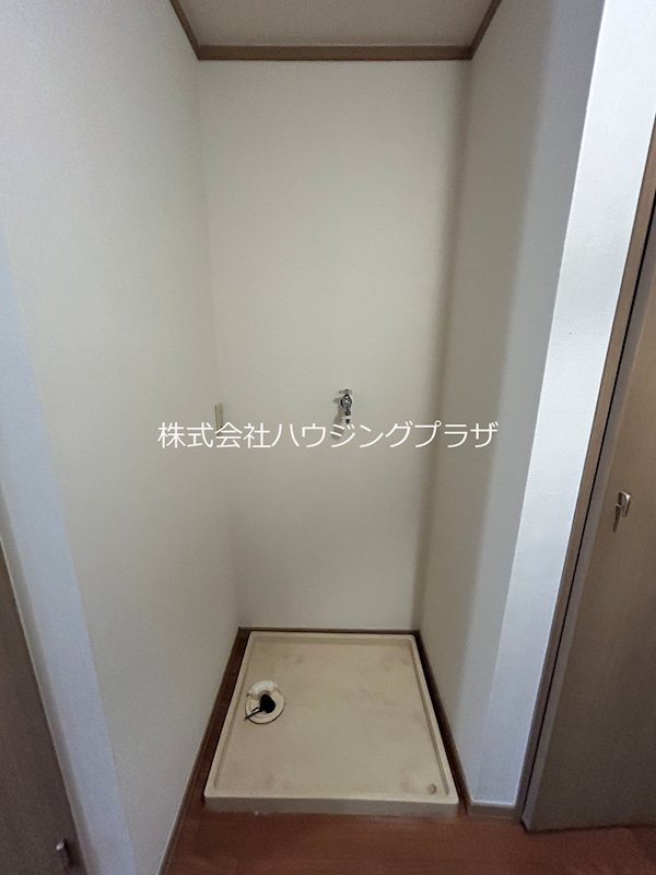 洗面設備　室内洗濯置き場
