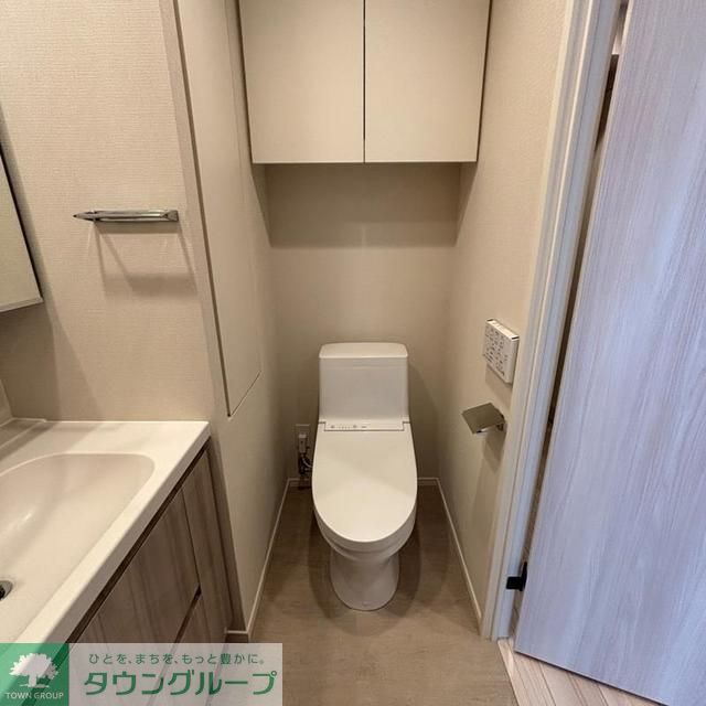 トイレ　※写真は同タイプ住戸です。