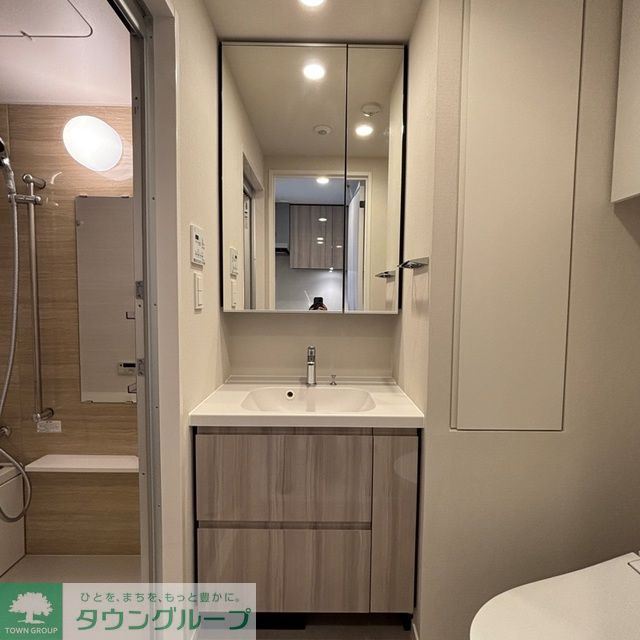 洗面設備　※写真は同タイプ住戸です。