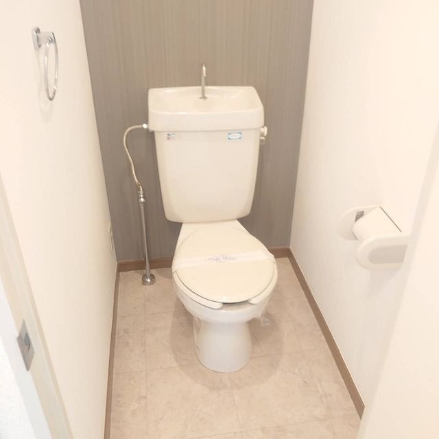 トイレ　清潔感のあるトイレです