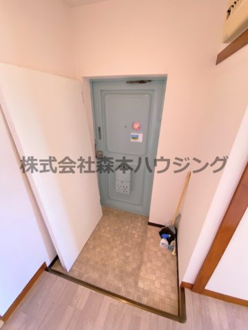 中宮第4住宅74号棟の玄関写真
