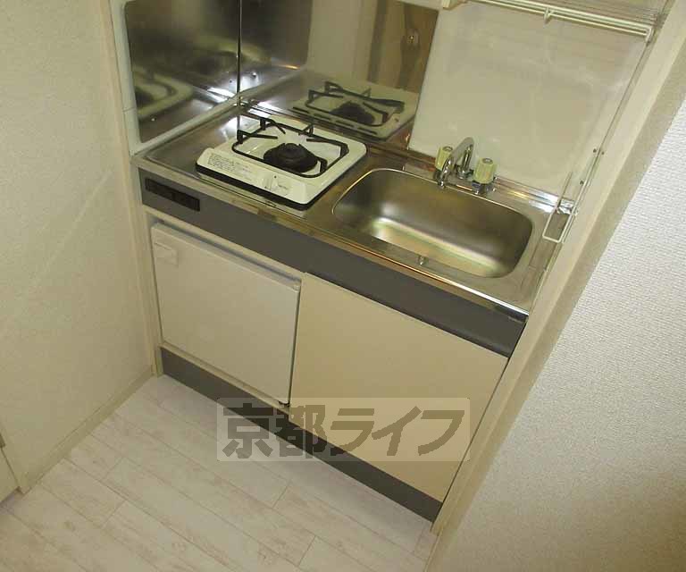 キッチン　コンパクトなキッチンです。