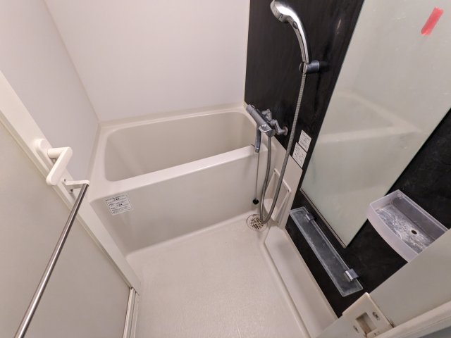 バス・シャワールーム　きれいなお風呂です