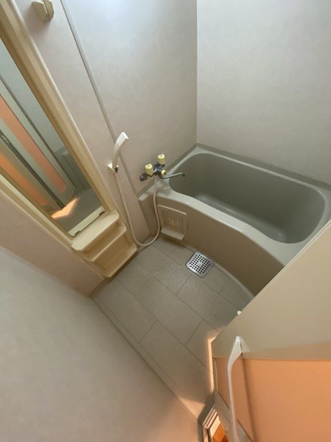 地下鉄空港線 赤坂駅 徒歩4分 14階建 築29年の風呂写真