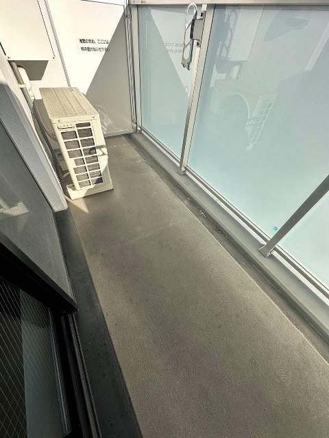 バルコニー　別部屋同仕様タイプ