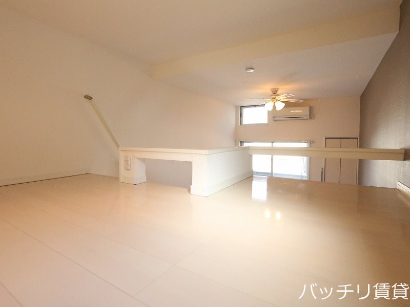 ＪＲ中央本線 鶴舞駅 徒歩10分 2階建 築11年の内装写真