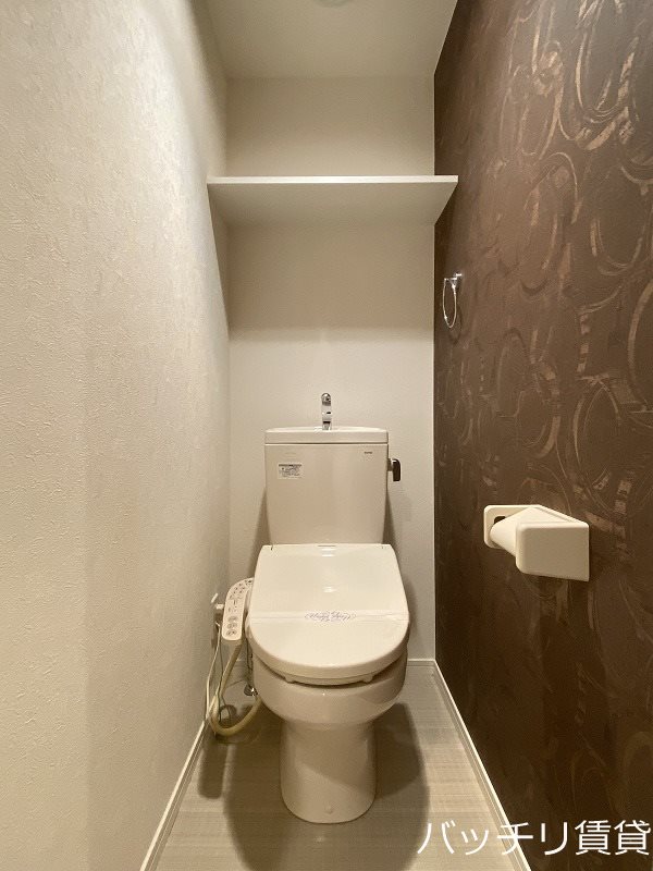 ＪＲ中央本線 鶴舞駅 徒歩10分 2階建 築11年のトイレ写真