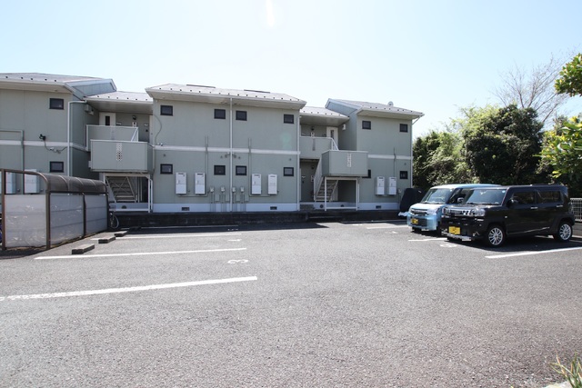 駐車場　（有料、要空き確認）