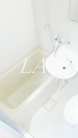 バス・シャワールーム　お風呂です。