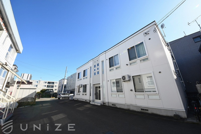地下鉄南北線 南平岸駅 徒歩8分 築15年