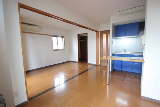 居室・リビング　※別部屋の写真です