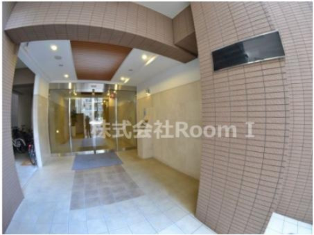 エントランス　清潔なエントランスです