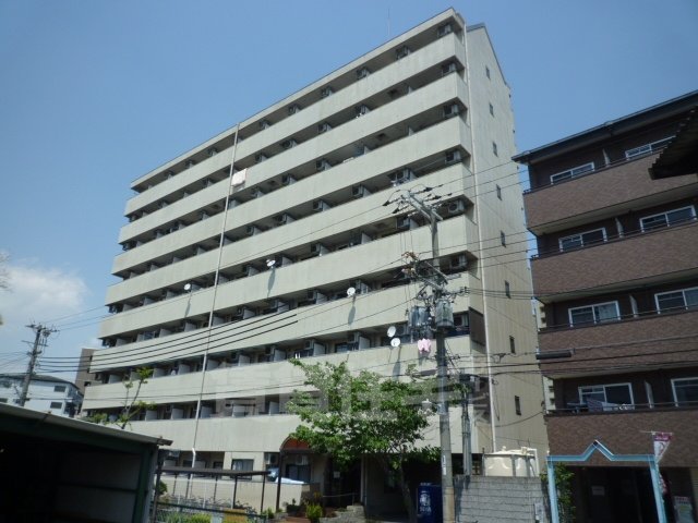 大阪市城東区天王田のマンションの建物外観
