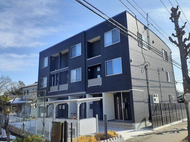 さいたま市北区吉野町のアパートの建物外観
